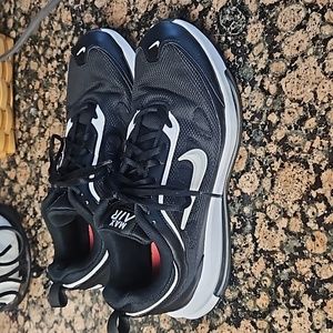 Nike Running Shoes Mens 12